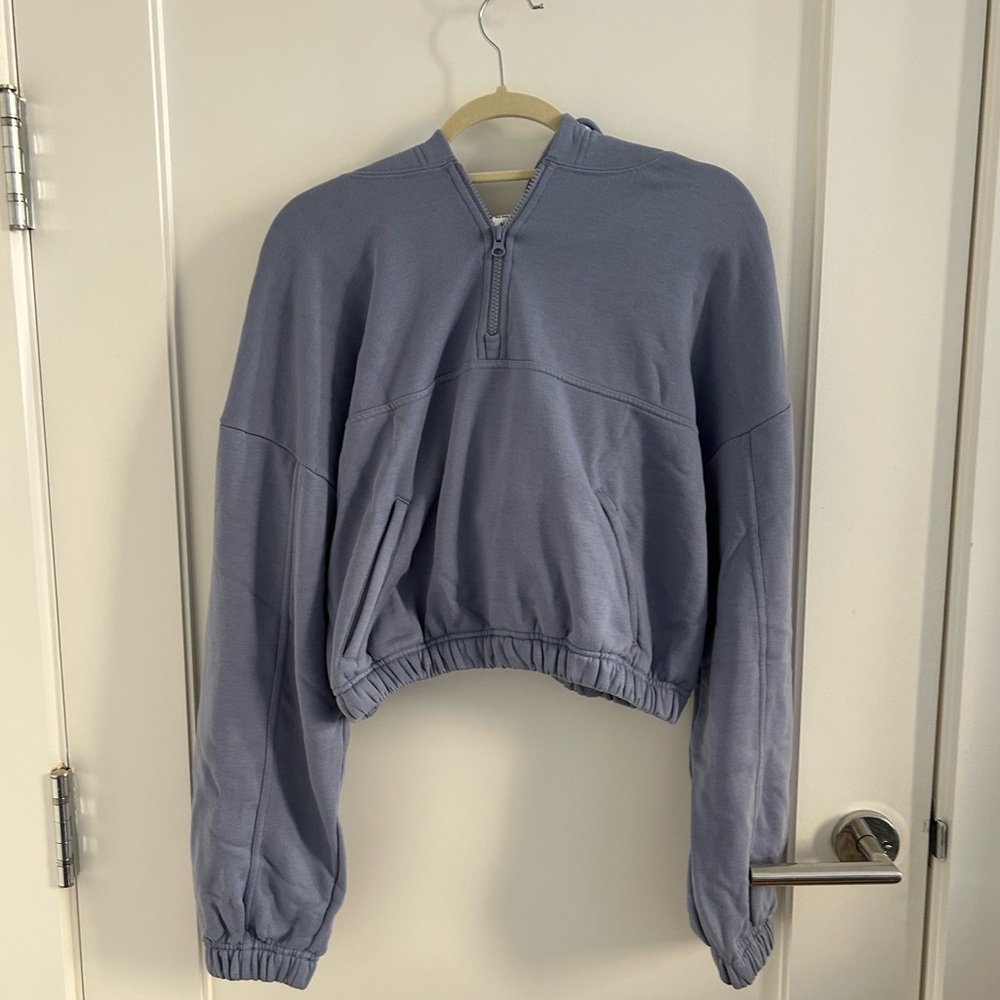 Alo yoga stadium half zip hoodie in purple